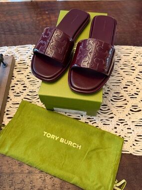 Tory Burch Double Patent T Sport Slides - Dark Carmine - Size 8 - New In Box